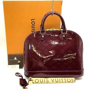 ✨ FULL SET ✨ Louis Vuitton Alma PM Monogram Vernis - Rouge Fauviste